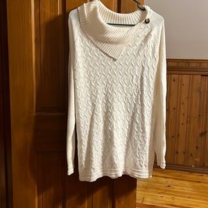 Women’s tunic style sweater